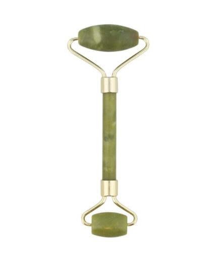 Le Jade Roller - Rouleau de Massage Pour le Visage est doté de deux rouleaux en pierre verte et d'une armature dorée, parfaits pour les massages faciaux et les soins de la peau.
